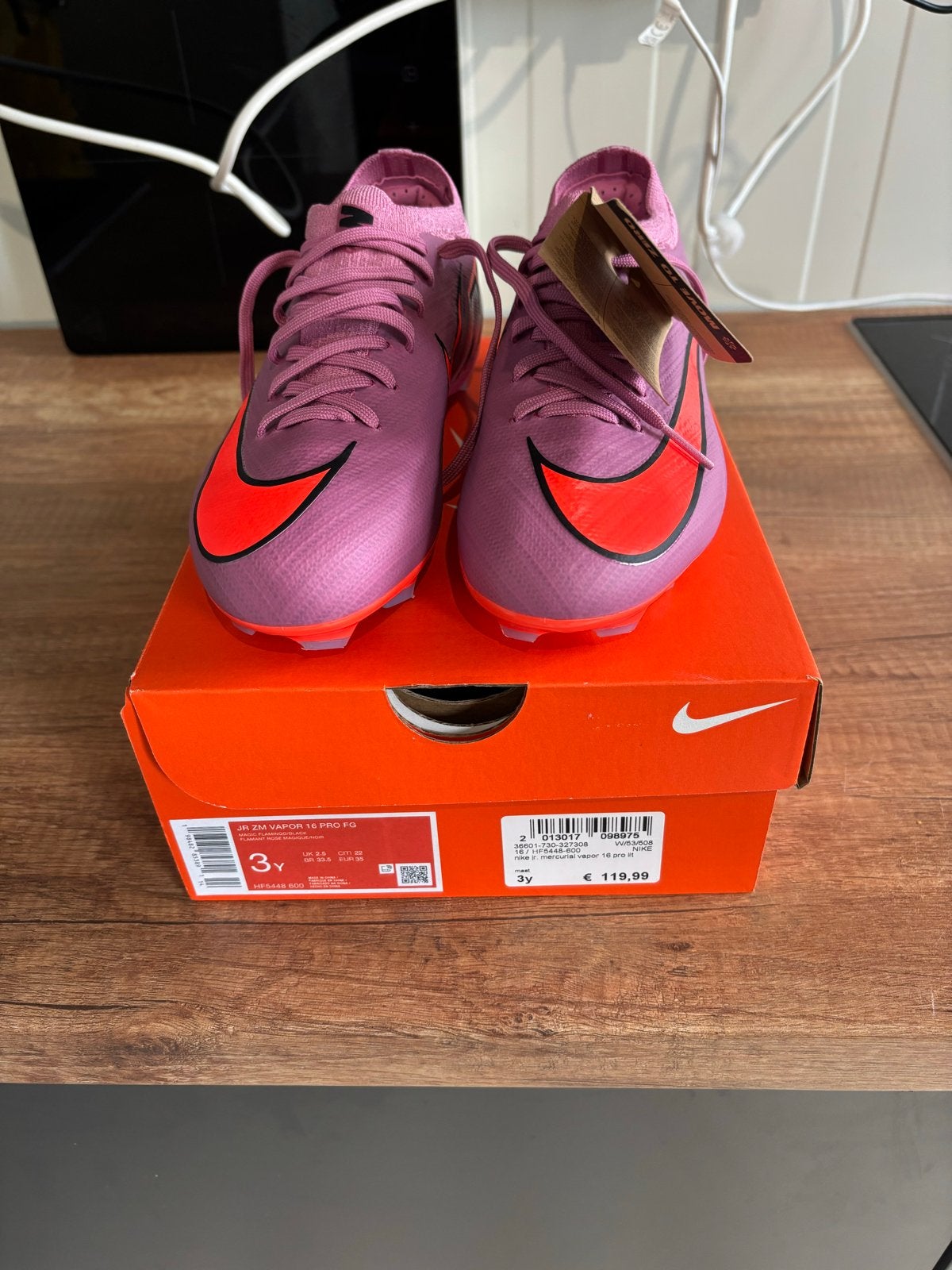 Nike Jr Zoom Vapor 15 Pro FG Voetbalschoenen - Maat 35, Sport en Fitness, Maat XS of kleiner, Ophalen of Verzenden, Nieuw, Schoenen