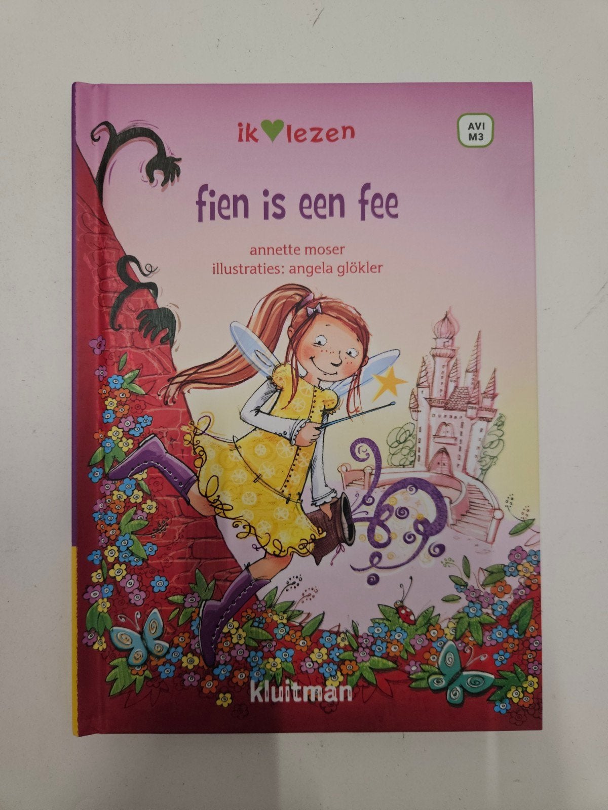 Annette Moser - fien is een Fee, Fictie algemeen, Annette Moser, Ophalen of Verzenden, Zo goed als nieuw