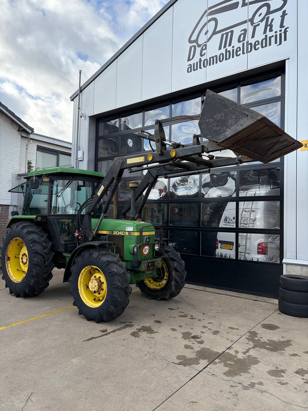 John Deere 2040S Tractor met voorlader, 80 tot 120 Pk, Gebruikt, Meer dan 10000, Ophalen