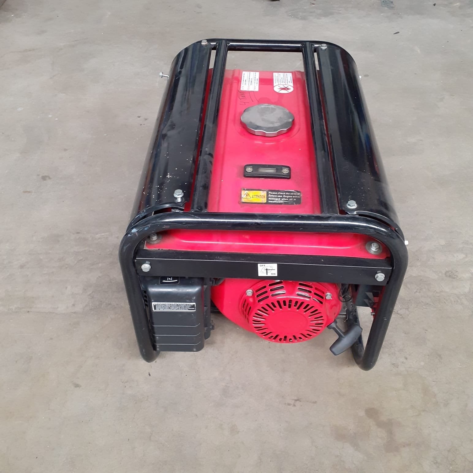 Powerengier KW-7500 Benzine Aggregaat, Ophalen of Verzenden, Gebruikt, 5 tot 10 kVA, Benzine