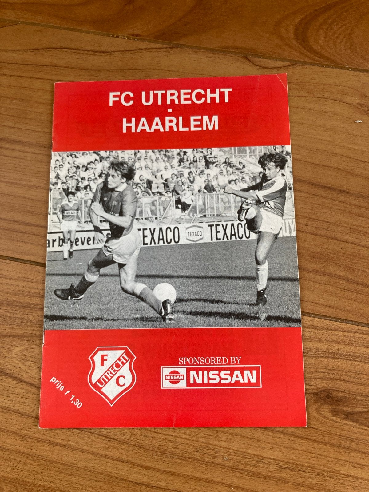 Voetbalprogramma FC Utrecht - Haarlem 1983/1984, Ophalen of Verzenden, F.C. Utrecht, Boek of Tijdschrift