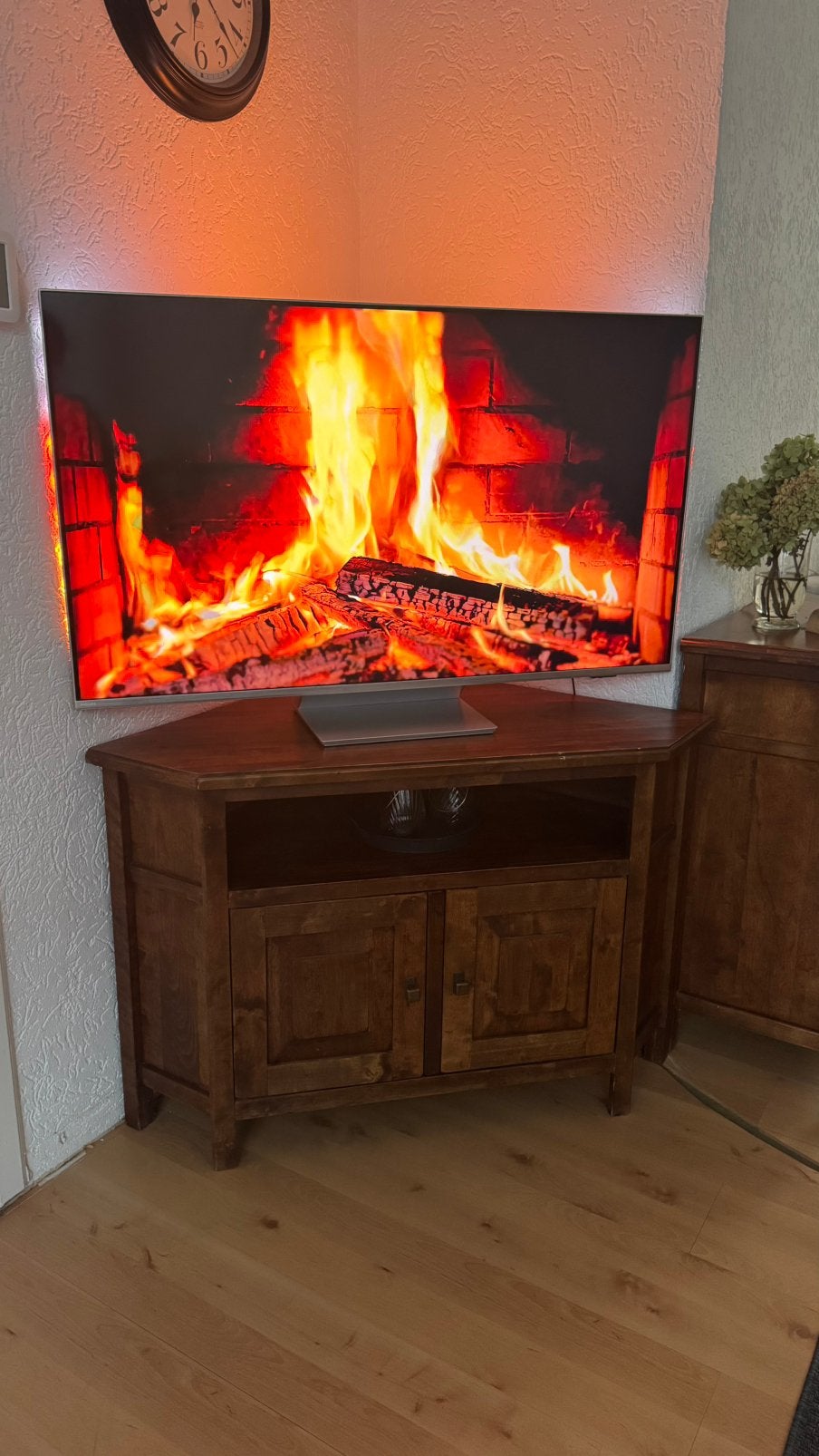 Koloniaal Hoek TV-meubel (110 x 80 cm), Ophalen, Zo goed als nieuw