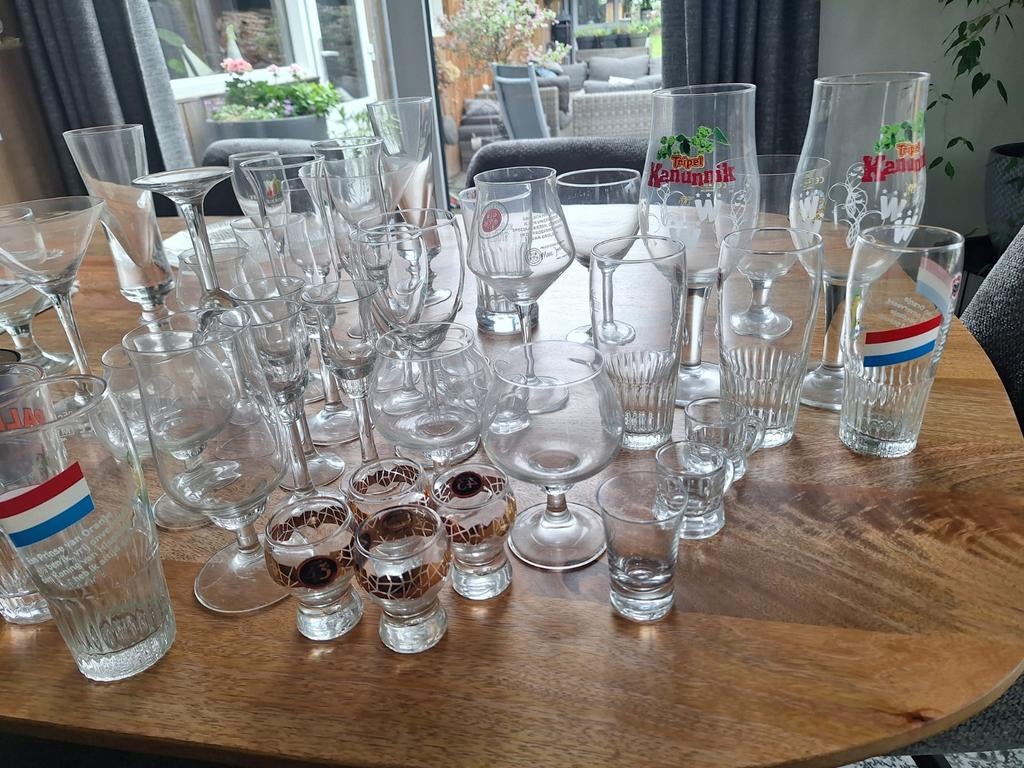 Grote collectie diverse glazen en mokken, Antiek en Kunst, Antiek | Glas en Kristal, Ophalen