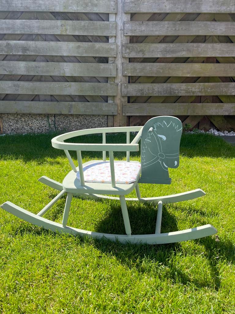 Houten wipwap paardje met bloemenprint zitting, Ophalen, Gebruikt