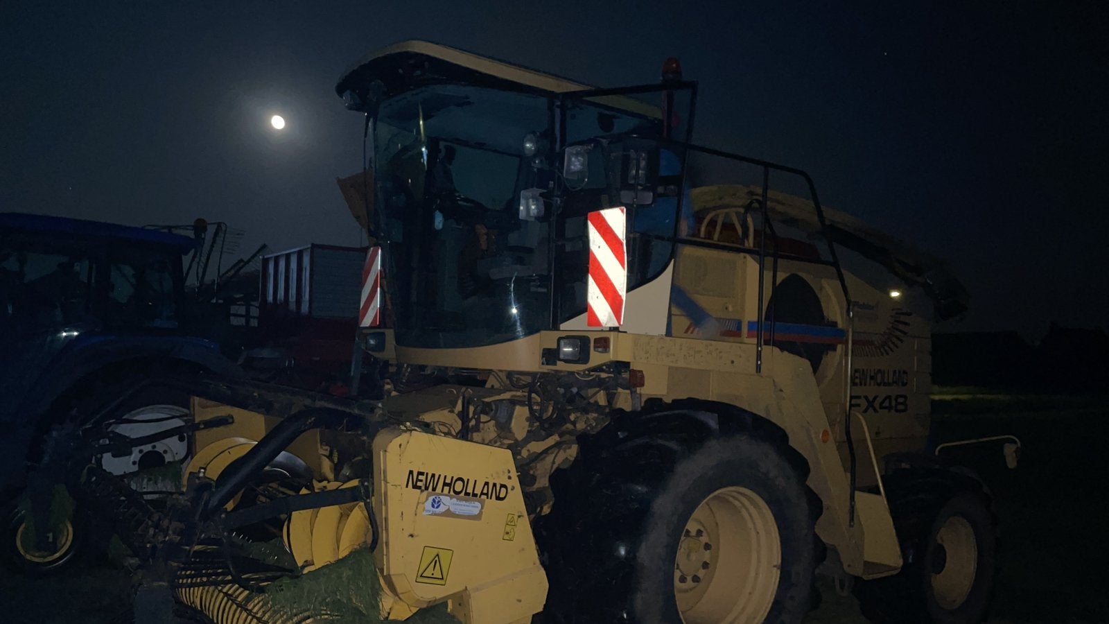 New holland fx hakselaar onderdelen, Ophalen