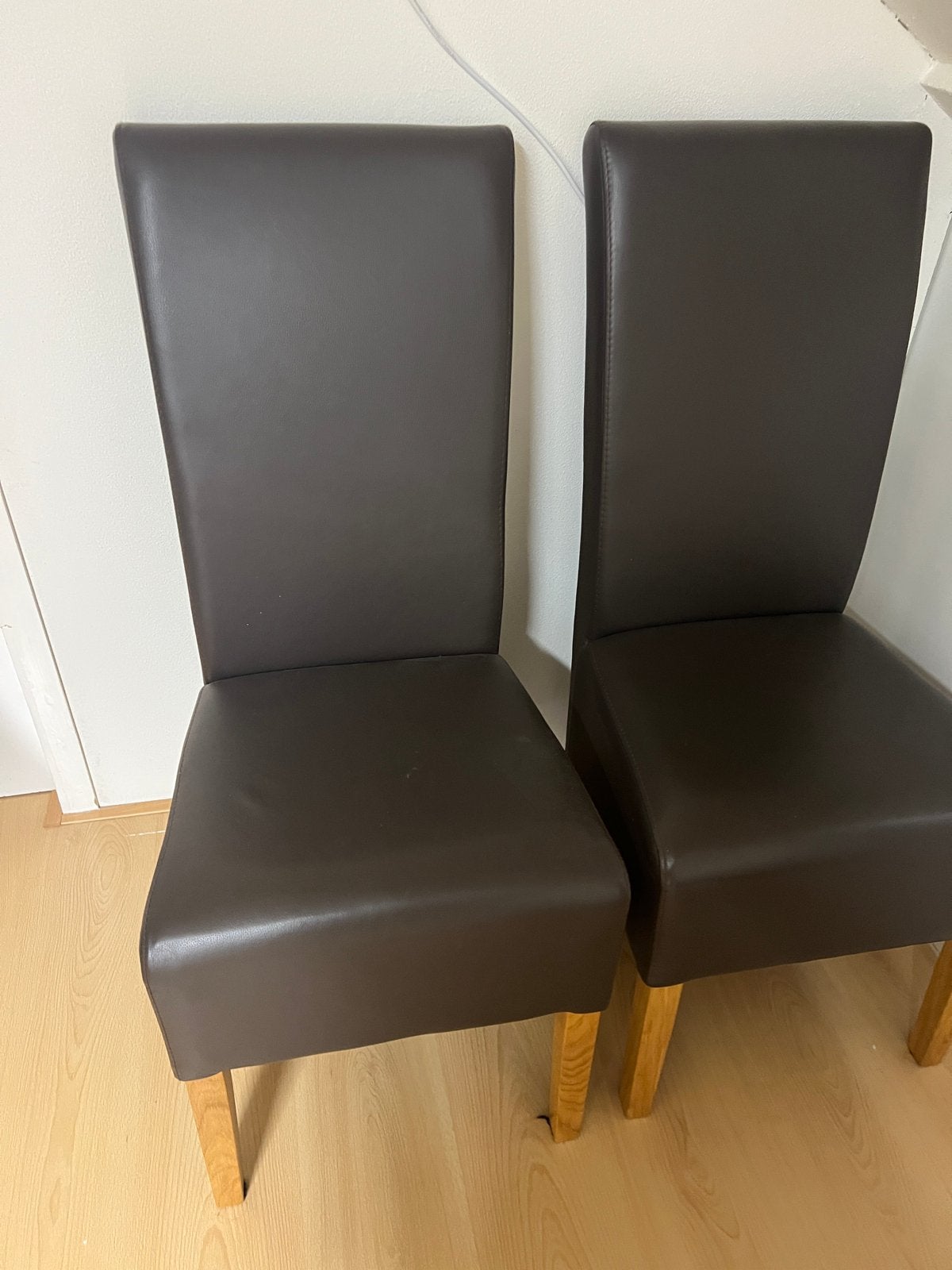 2x Bruine eetkamerstoelen - Leerlook, Ophalen, Gebruikt, Twee, Bruin