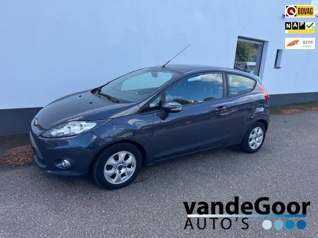 Ford Fiesta 1.6 TDCi ECOnetic Titanium, '12, airco, trekhaak, Auto's, Ford, Voorwielaandrijving, Euro 5, Stof, Gebruikt
