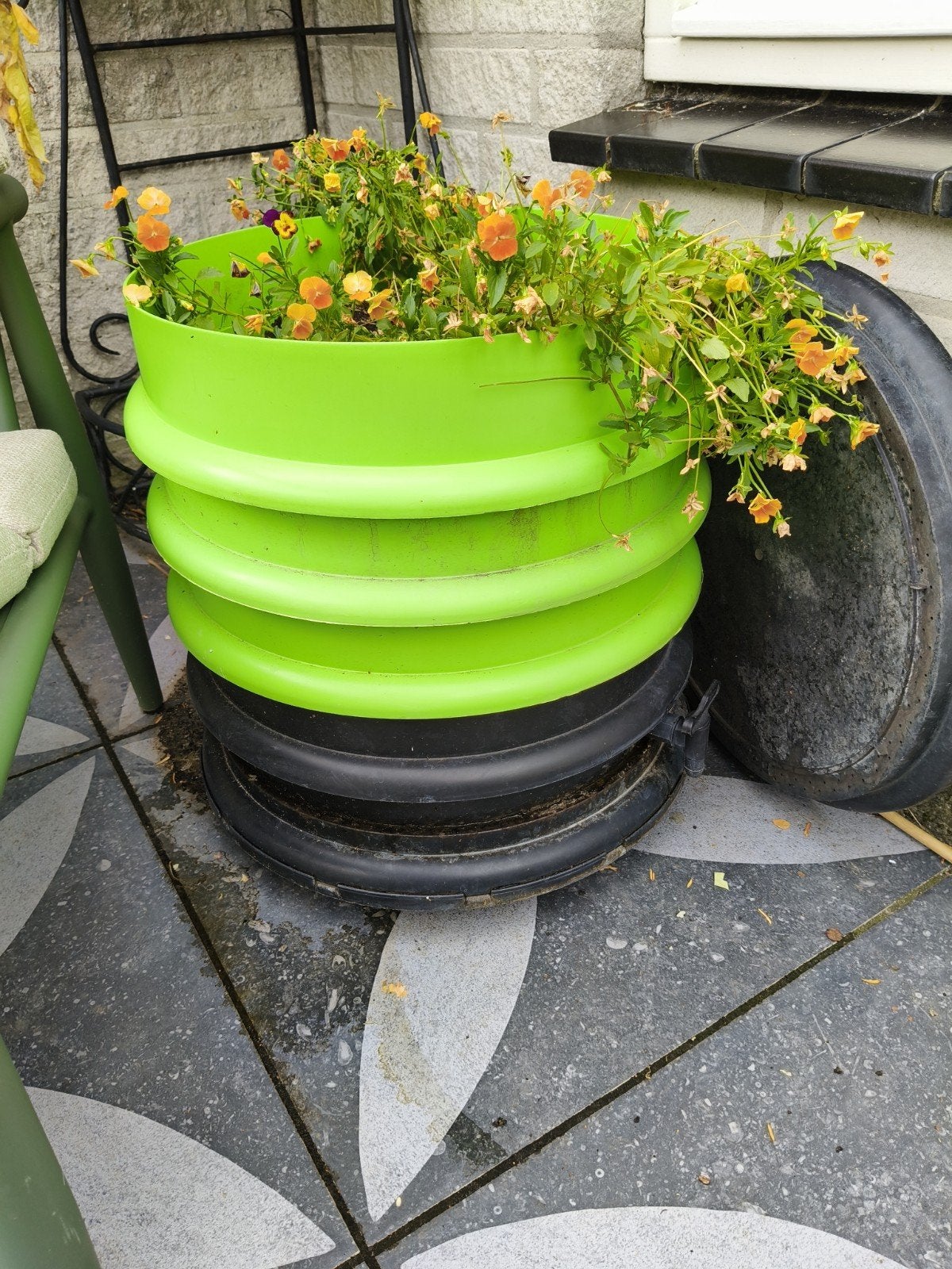 Groene wormenton met kraantje en wielen, Tuin en Terras, Aarde en Mest, Ophalen