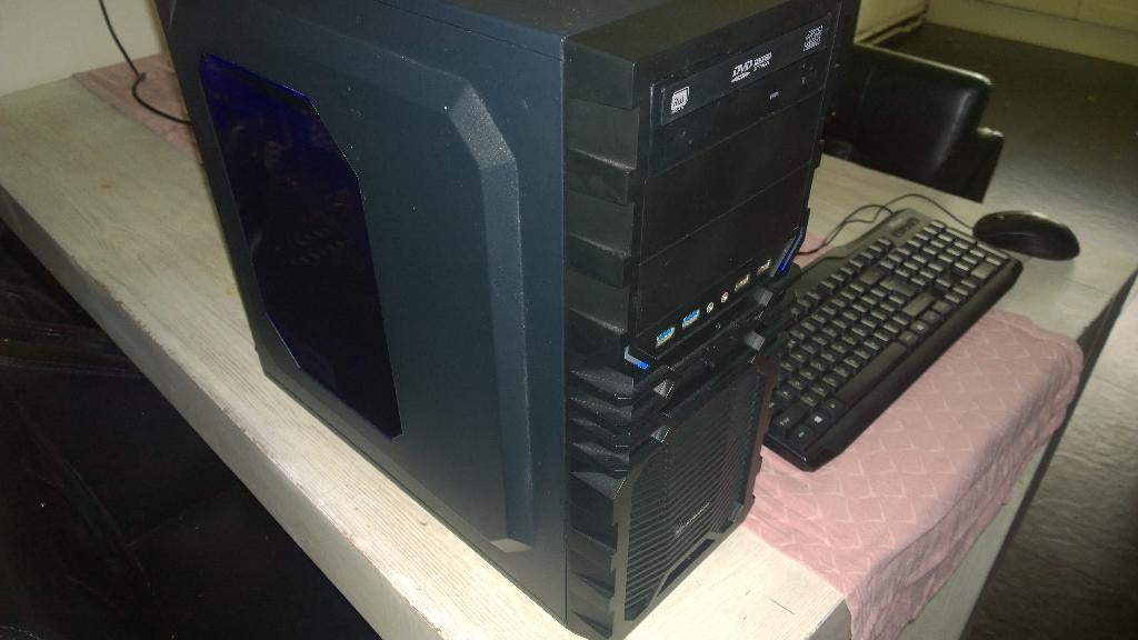 Retro Game PC Set, Dual-boot Win XP & 7, HD 6870, Blauwe LED, Computers en Software, Vintage Computers, Ophalen, AMD