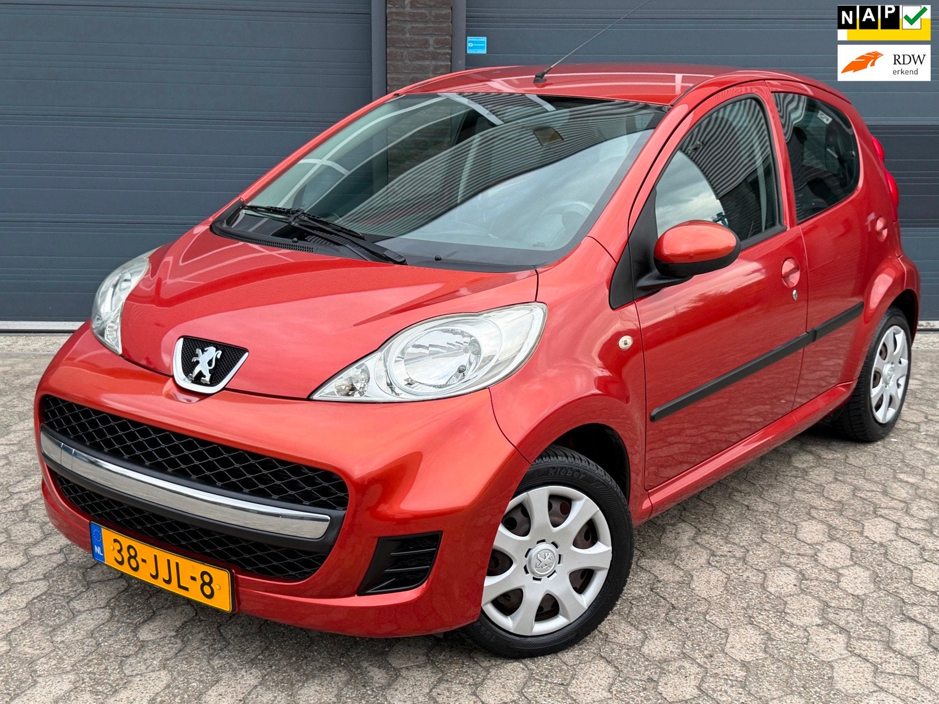 Peugeot 107 1.0-12V Sublime|1STE EGNR|AIRCO|NAP|ELEK-RAMEN|, Gebruikt, Overige kleuren, 4 stoelen, 68 pk