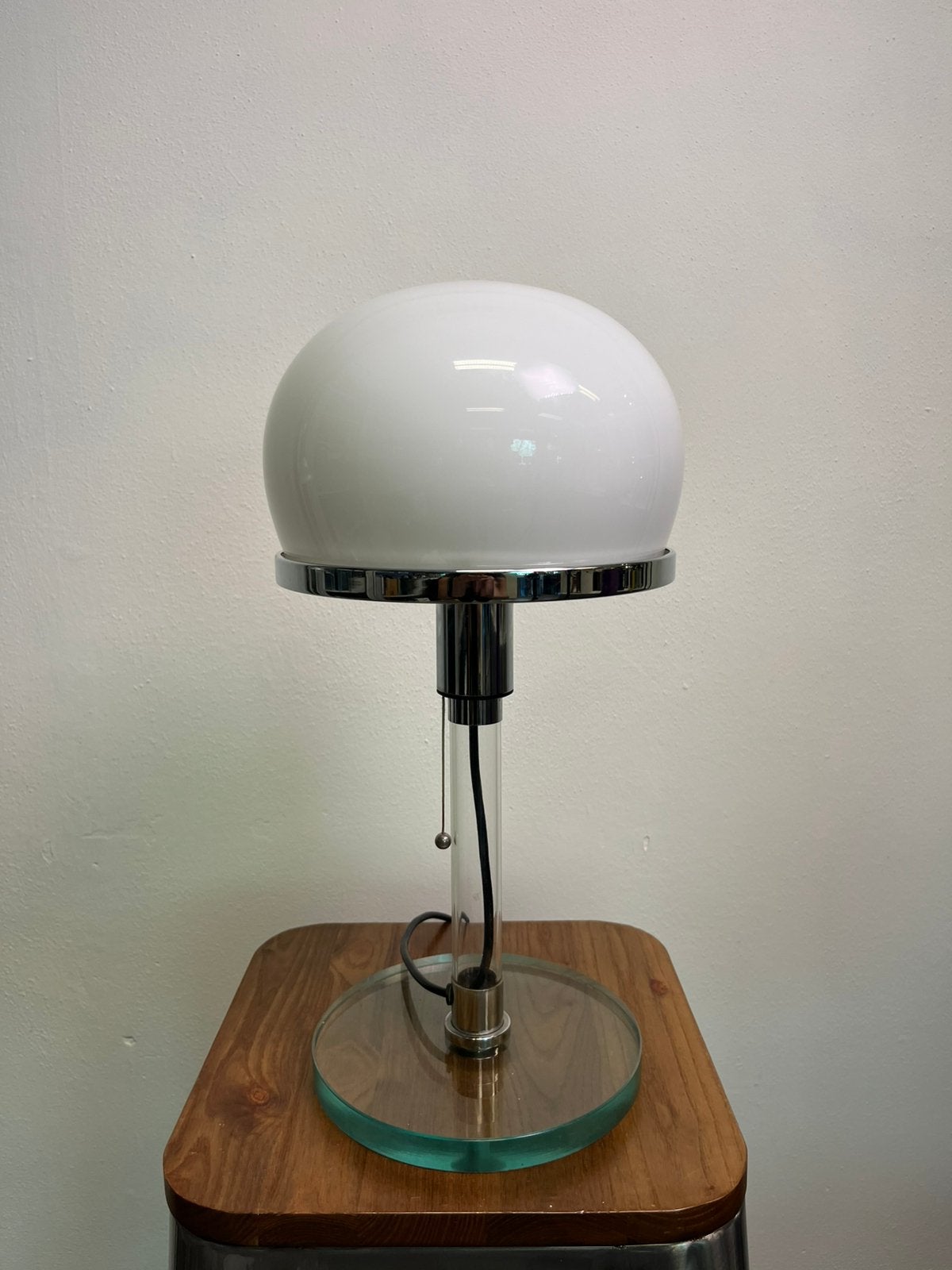 Bauhaus Wagenfeld stijl tafellamp opaalglas chroom, Ophalen, Bureaulamp, Art deco, Wit