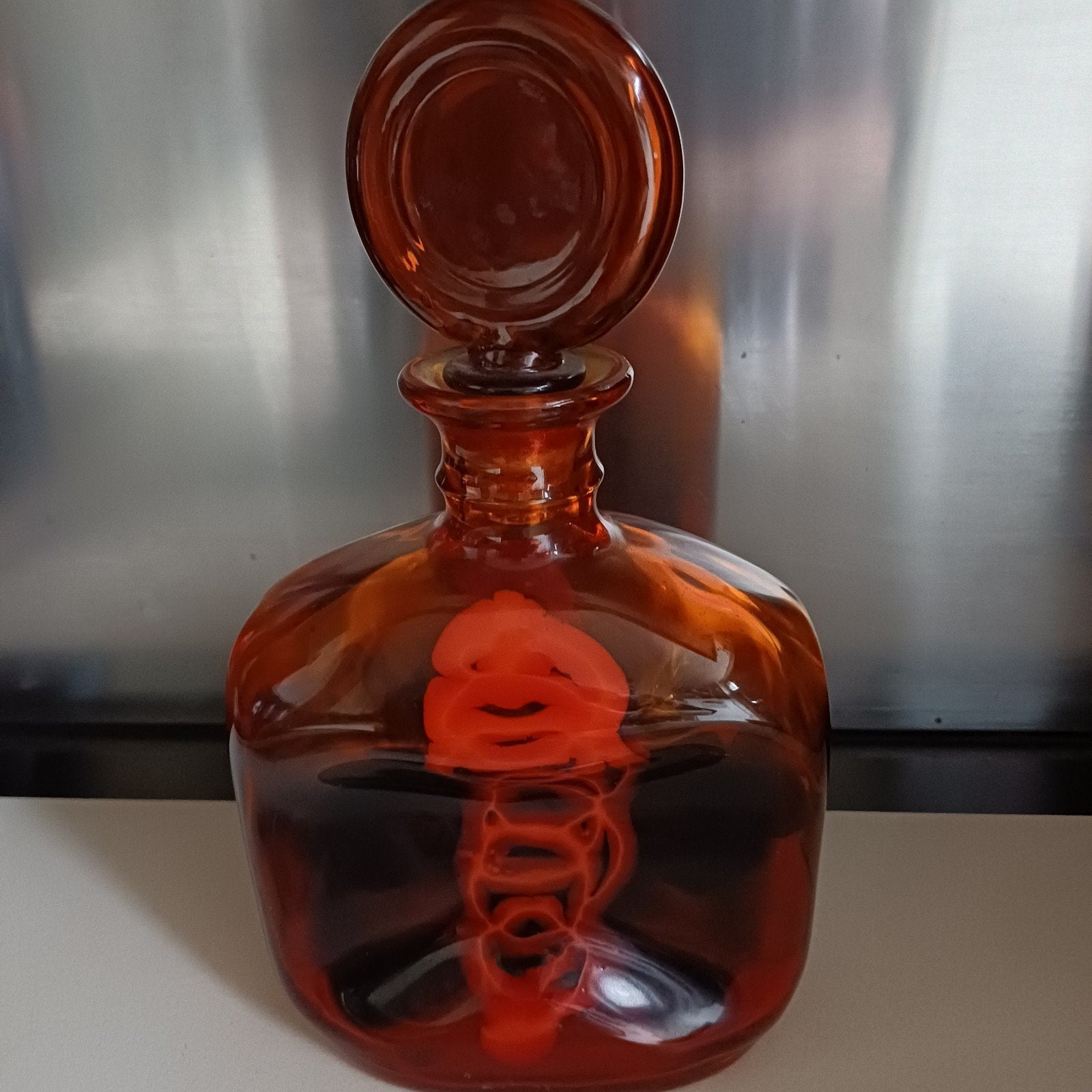 Vintage oranje Stromit karaf met kurk en glazen stop, Ophalen of Verzenden