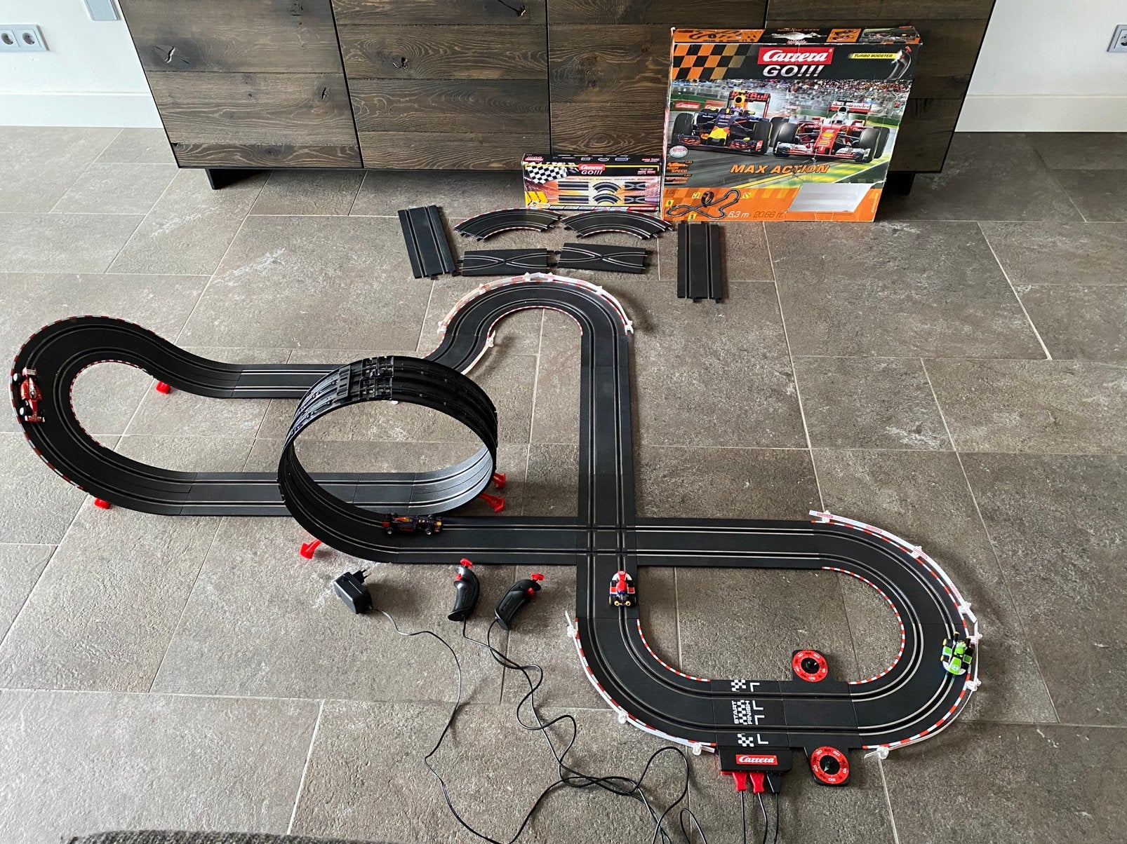 Carrera Go Max Action met extension 1 en mario kart autos, Ophalen, Carrera, Met looping, Elektrisch