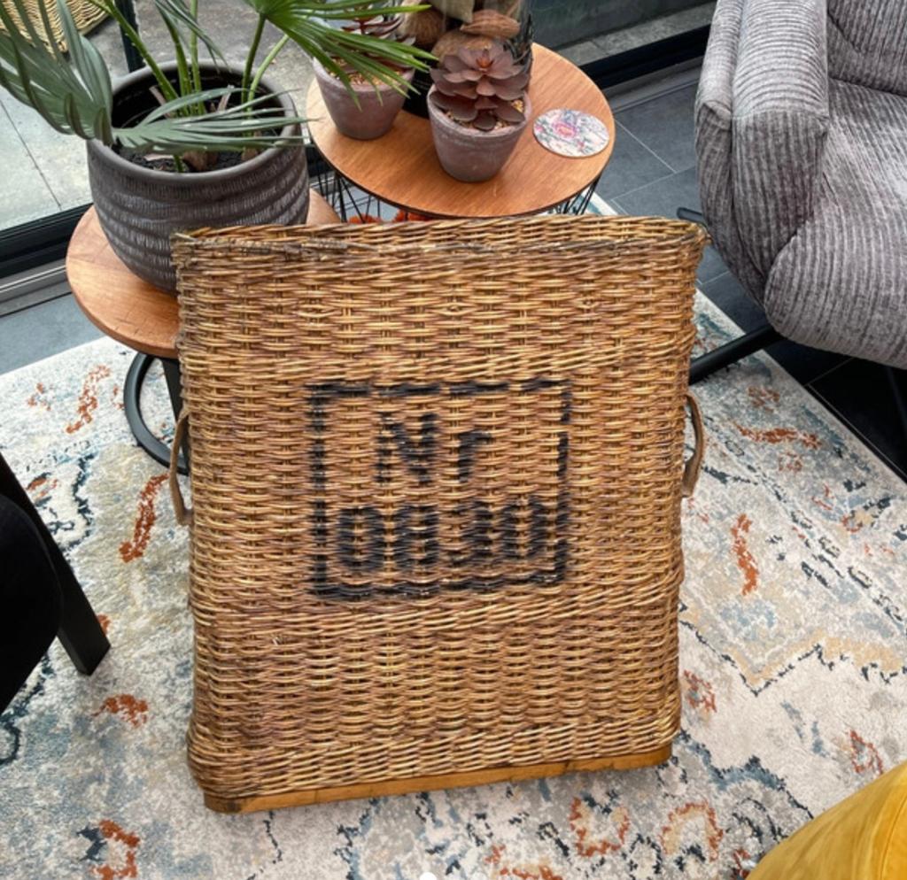 Grote aparte mand, Ophalen of Verzenden, Zo goed als nieuw, 50 tot 100 cm, Minder dan 50 cm
