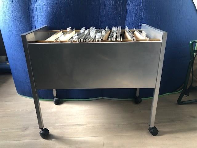 Hangmappen A4 rolbaar laden blok, Huis en Inrichting, Kasten | Roldeurkasten en Archiefkasten, Gebruikt, Minder dan 100 cm, Metaal