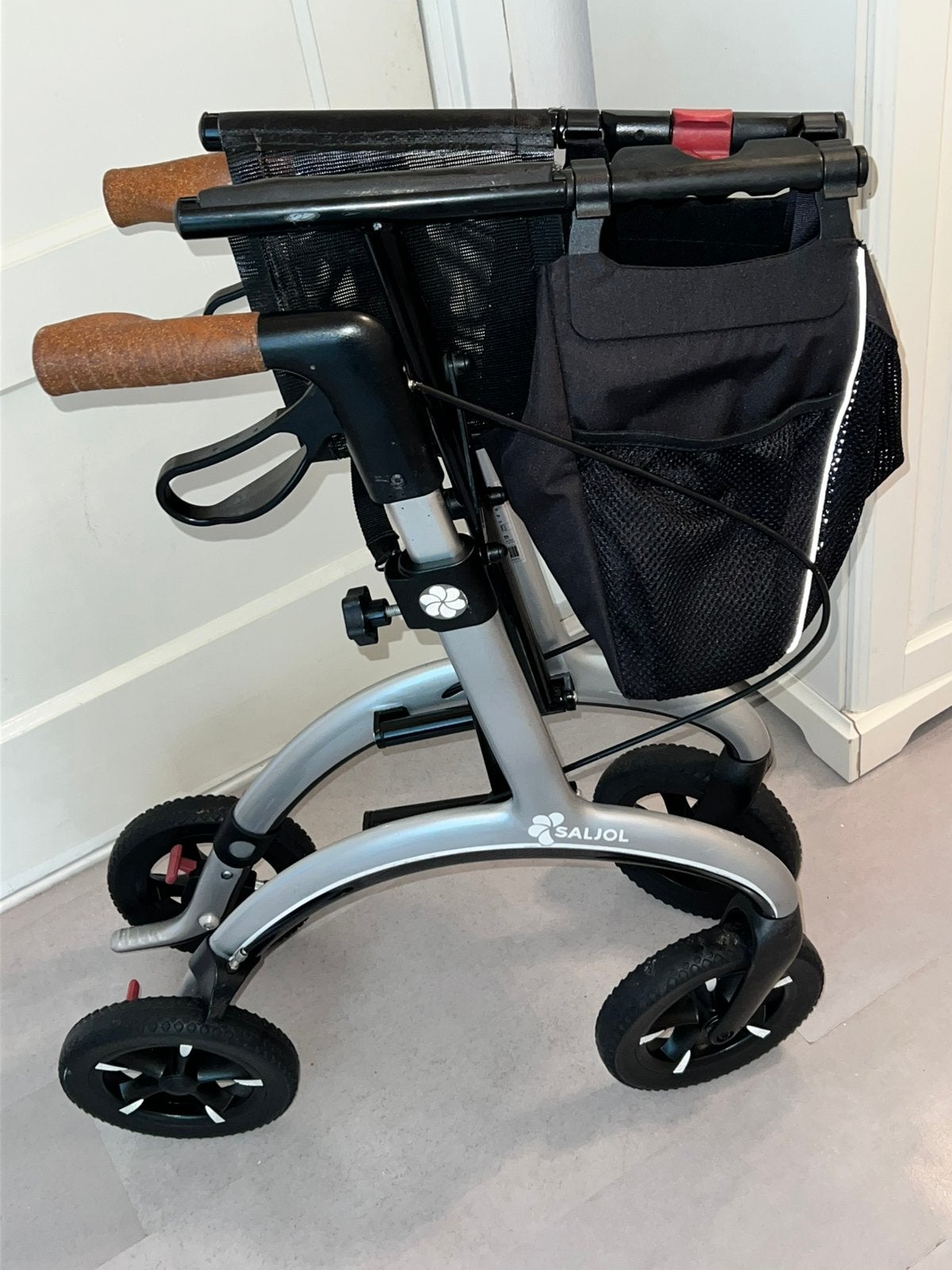 SALJOL ROLLATOR (CARBON), Ophalen, Opvouwbaar, Zo goed als nieuw