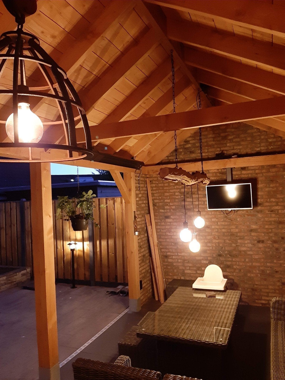 Industriële hanglamp met katrol en robuuste uitstraling, Huis en Inrichting, Ophalen, Gebruikt, E27 (groot), Metaal