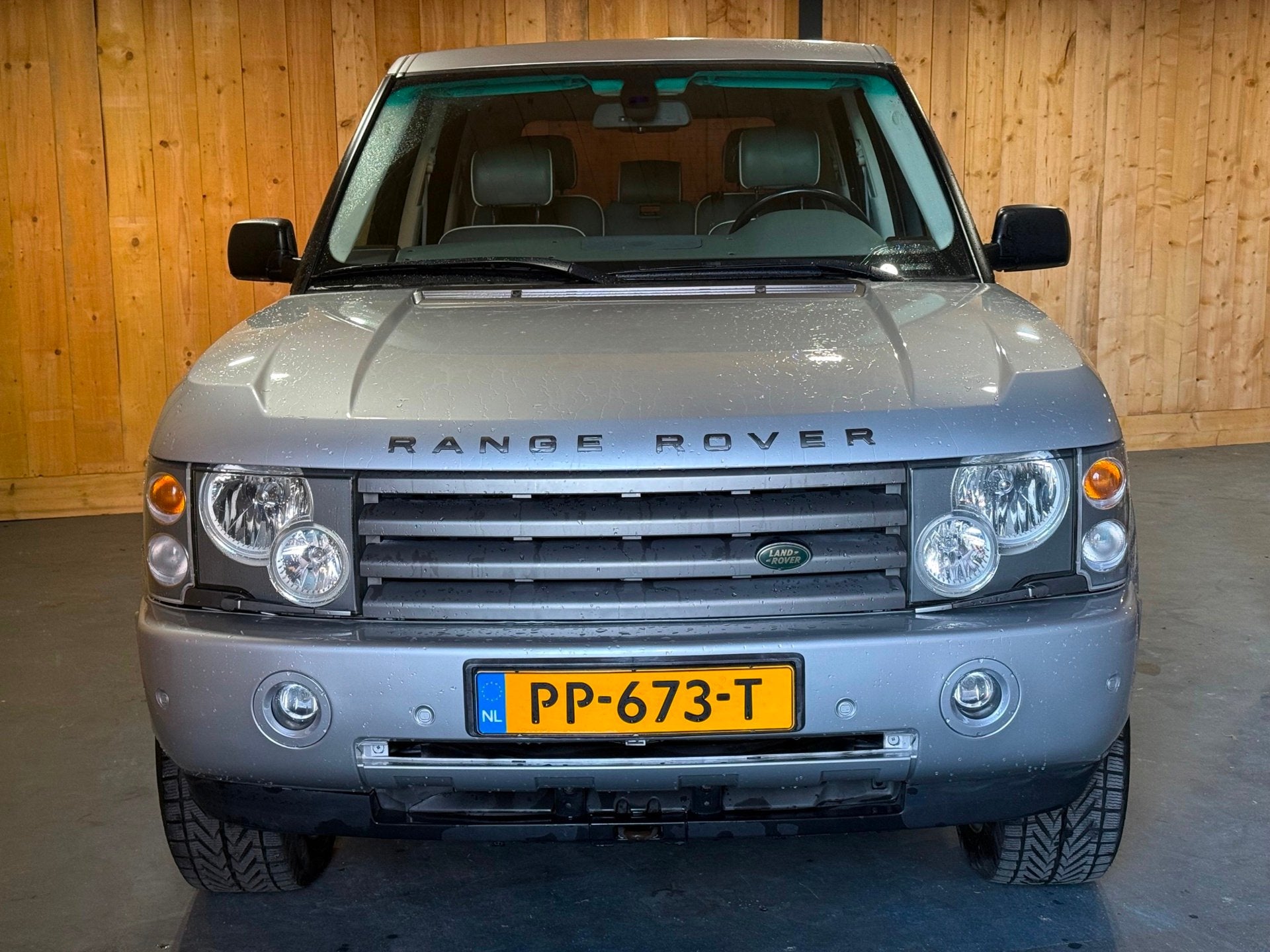 Land Rover Range Rover 4.4 V8 2002 Youngtimer Carplay Trekha, Auto's, Land Rover, Automaat, 8 cilinders, Bedrijf, Vierwielaandrijving