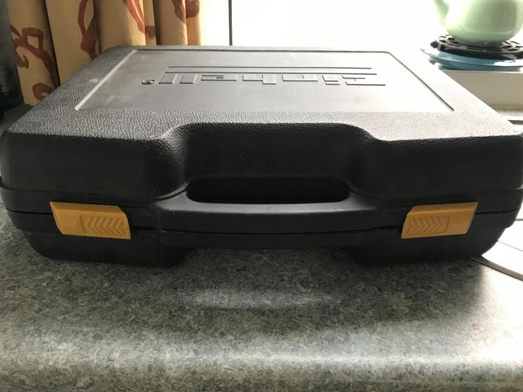 Decoupeerzaag/ Haakse slijper, Ophalen, Zo goed als nieuw, 700 tot 1000 watt, Haakse handslijpmachine