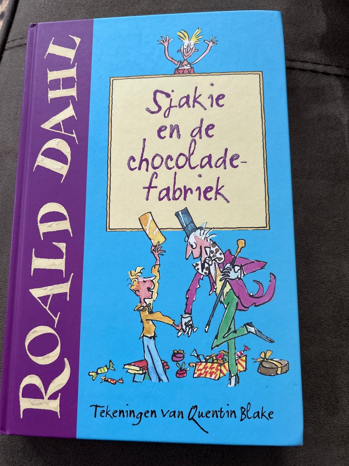 Sjakie en de chocoladefabriek - Roald Dahl, Boeken, Ophalen of Verzenden, Zo goed als nieuw, Fictie