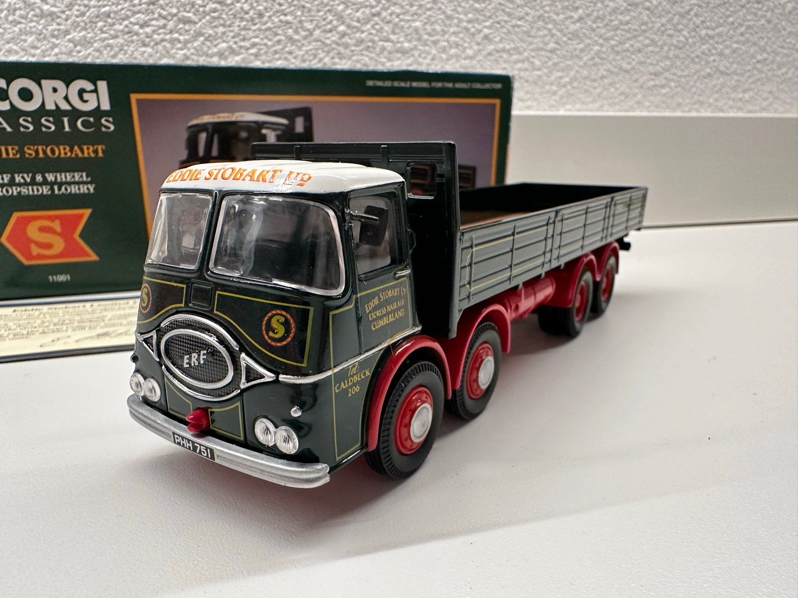 Corgi Classics Eddie Stobart ERF KV 8 Wheel Dropside Lorry, Ophalen of Verzenden, Zo goed als nieuw, Bus of Vrachtwagen, Corgi