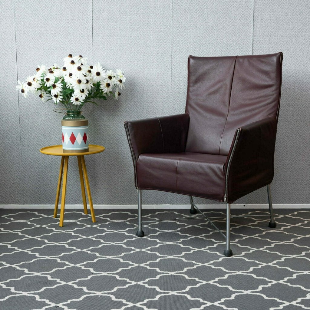 Showroomexemplaren! Montis Charly wijnrood - rvs frame