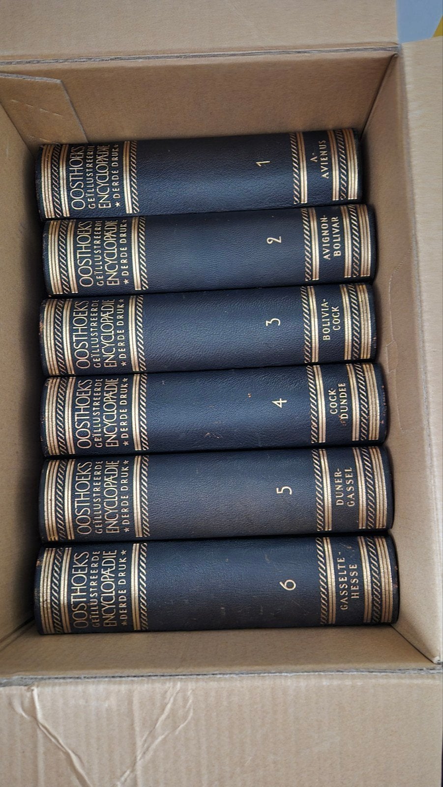 Oosthoek's geïllustreerde encyclopaedie derde druk, Ophalen, Medisch