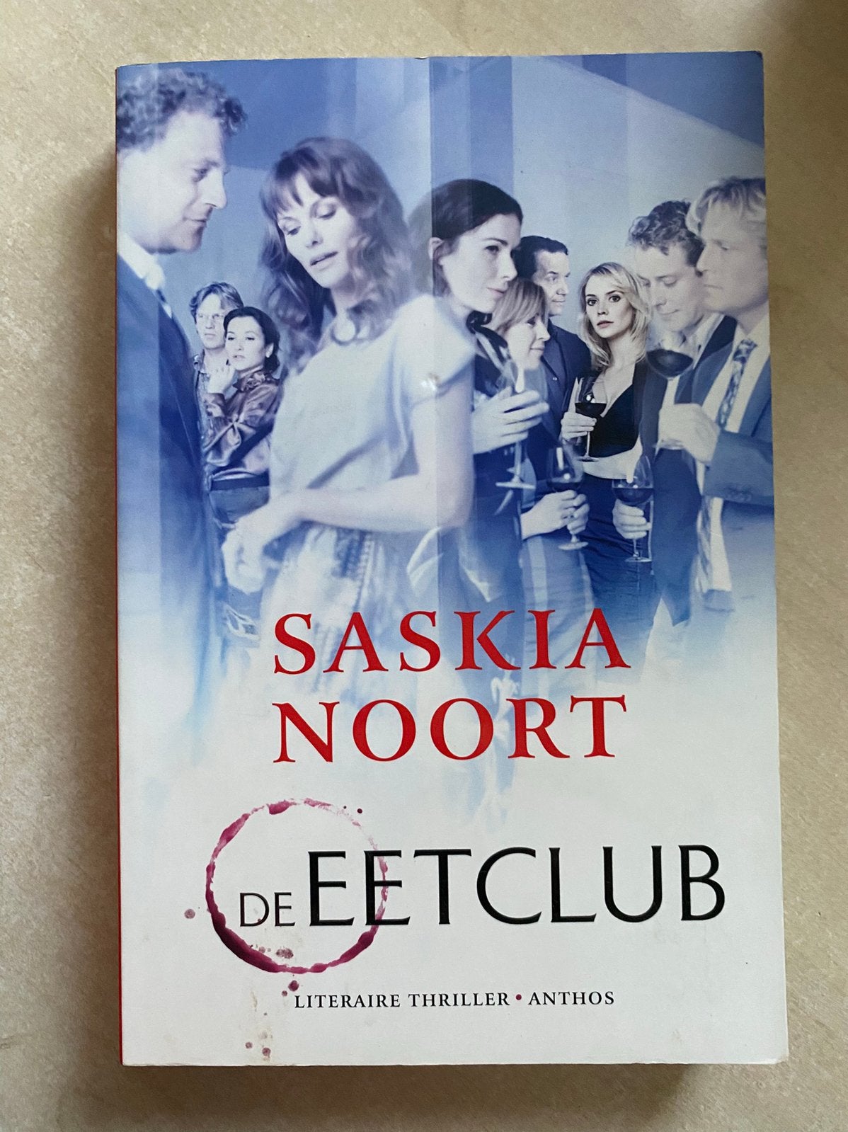 De eetclub (Saskia Noort), Ophalen of Verzenden, Gelezen