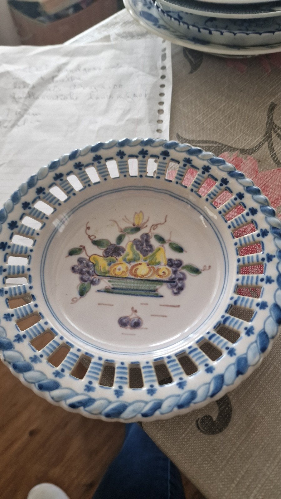 Mooi Makkums wandbordje met fruitdecor, 20cm, puntgaaf, Ophalen of Verzenden