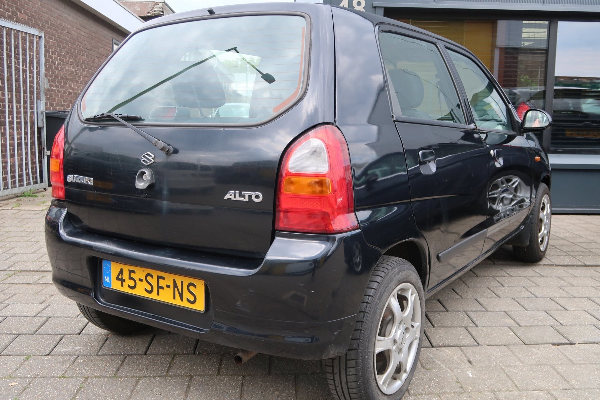 Suzuki Alto 1.1 GLX AUTOMAAT!, Auto's, Stof, 4 cilinders, Zwart, Origineel Nederlands