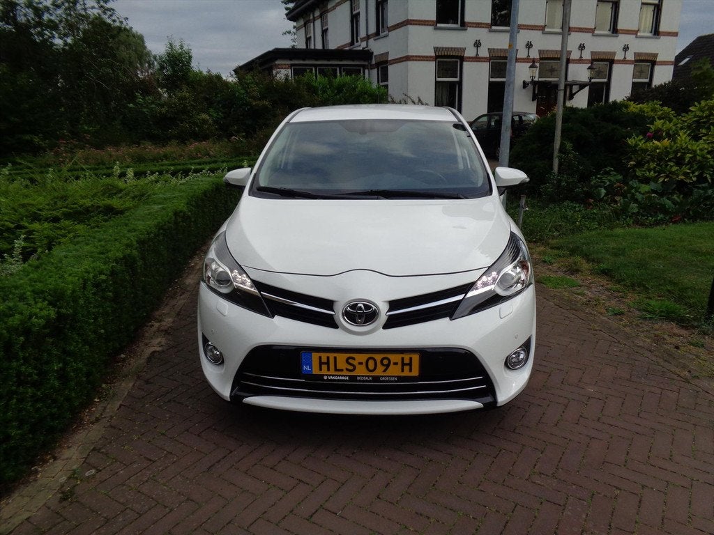 TOYOTA Verso 1.8 VVT-i 147pk (5P) Dynamic Business Edition b, Auto's, Toyota, Automaat, Gebruikt, Zwart, 4 cilinders