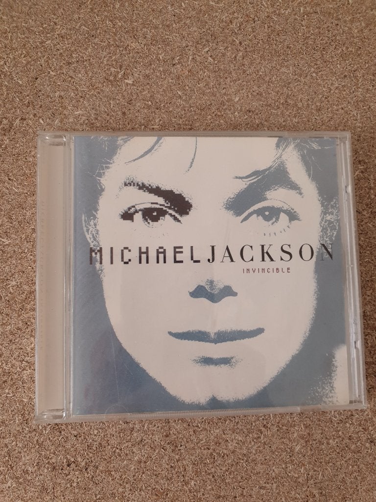 4822 michael jackson - invincible, Verzenden, Gebruikt