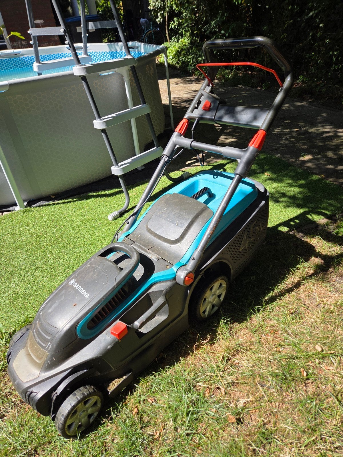 Gardena PowerMax 1600/37 elektrische grasmaaier, Cirkelmaaier, Gebruikt, Elektrische grasmaaier, Opvangbak