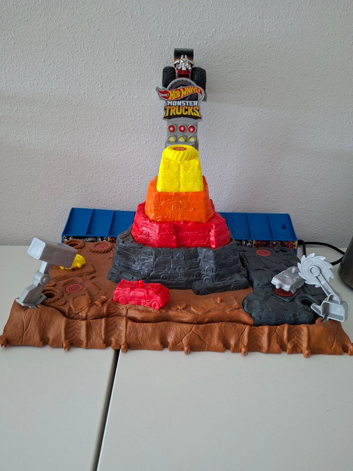 Hot Wheels Monster Trucks Vulkaan Speelset, Ophalen of Verzenden, Gebruikt