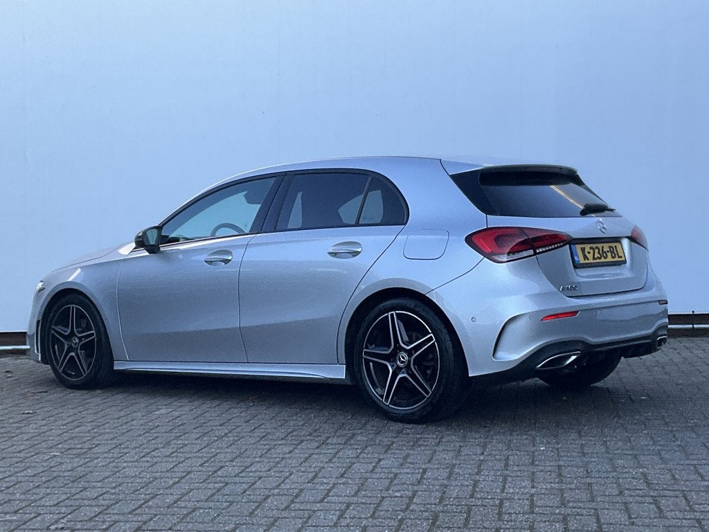 Mercedes-Benz A-Klasse 180 Aut7 Solution AMG Carplay Navi/Ca, Auto's, Mercedes-Benz, 136 pk, Gebruikt, 4 cilinders, Origineel Nederlands