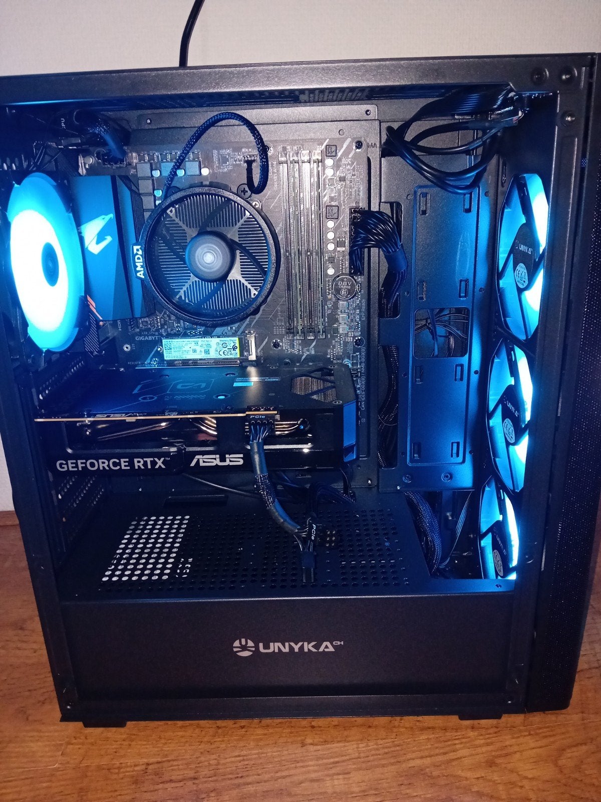 Gaming pc Rtx 5060, Ryzen 7 5700, B550m auorus elite, Ophalen, Nieuw, AMD Ryzen 7, Gaming