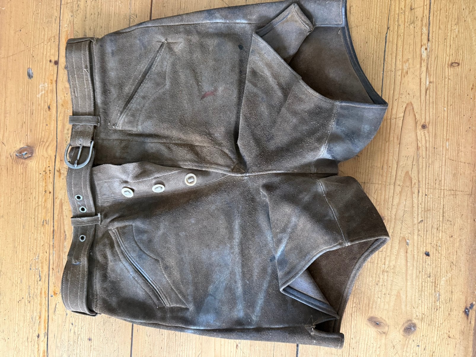 Lederhosen dames oktoberfest alpen, Ophalen of Verzenden, Zo goed als nieuw, Maat 38/40 (M), Bruin
