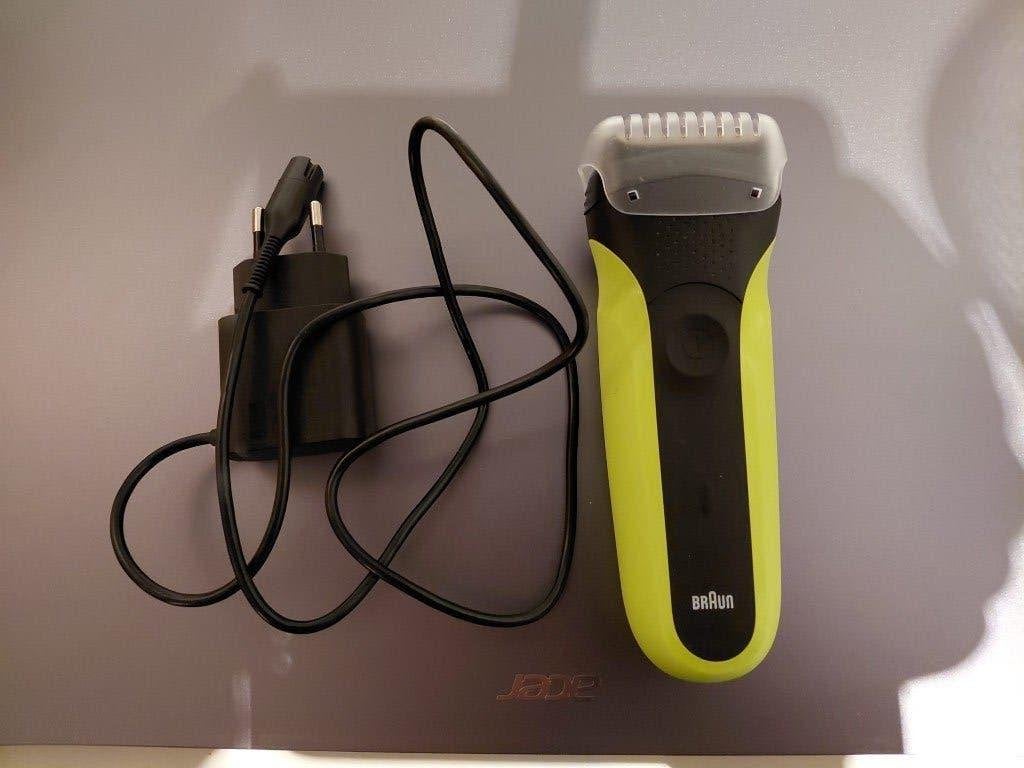 Net Braun accu scheerapparaat, Ophalen of Verzenden, Gebruikt, Scheren en Epileren