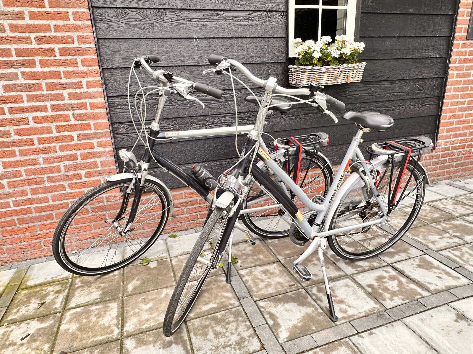 Twee Gazelle Bahia fietsen - Dames en Heren, Ophalen, Velgrem, Versnellingen, Gazelle