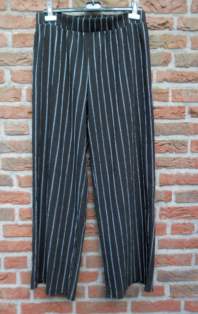 H&M Nieuwe zwart/witte wide leg broekmaat M, Maat 38/40 (M), H&M, Zwart, Nieuw