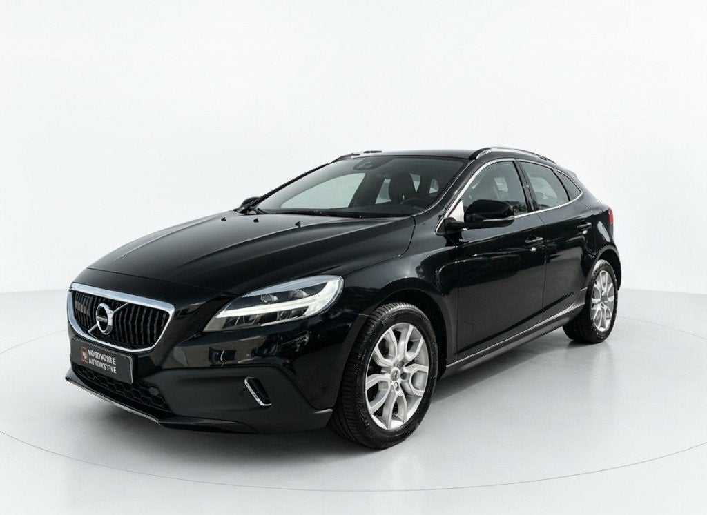 Volvo V40 CC 1.5 T3 SUMMUM, BLIS, Trekhaak, ACC, Camera, Auto's, 700 kg, Zwart, Leder, Verwarmde buitenspiegels