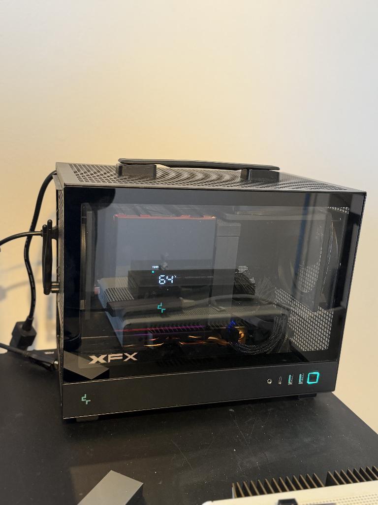 Mini Gaming PC, Computers en Software, Desktop Pc's, Zo goed als nieuw, 4 Ghz of meer, SSD, 32 GB, Met videokaart, Gaming, Ophalen of Verzenden