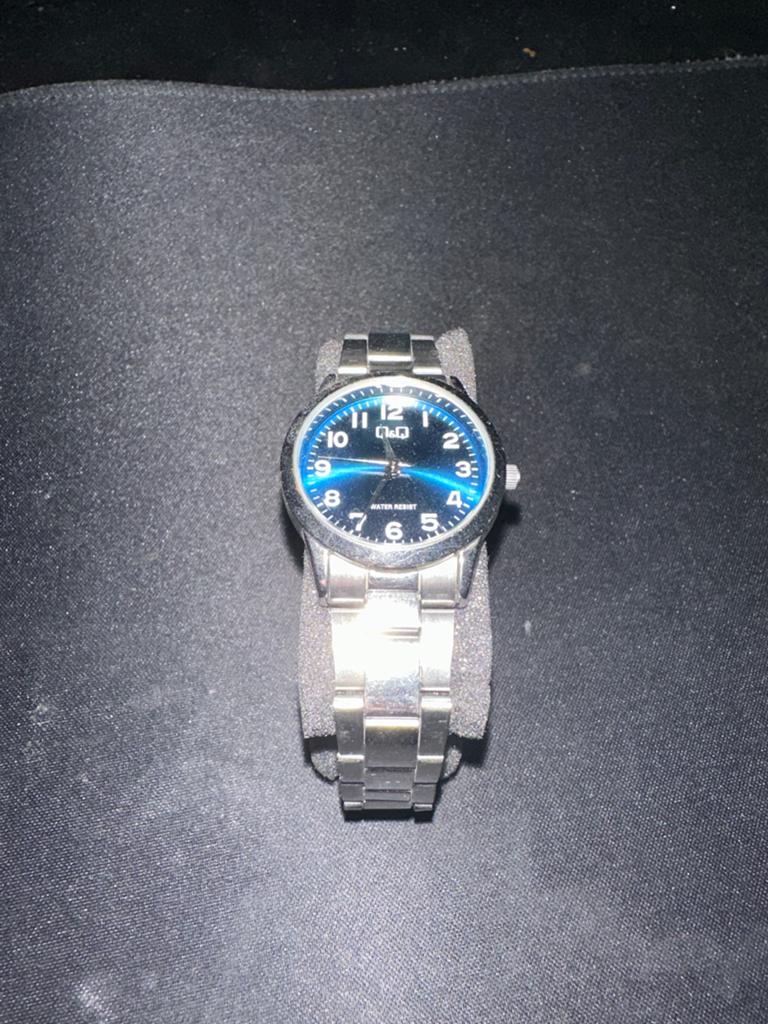 Stijlvol Q&Q Polshorloge met Blauwe Wijzerplaat, Sieraden, Tassen en Uiterlijk, Horloges | Heren, Overige merken, Gebruikt, Staal