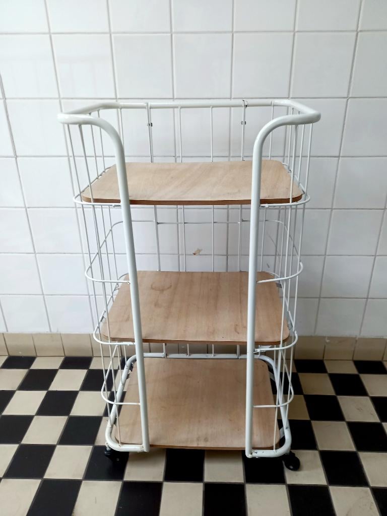 Wit metalen bakkerstrolley / bakkersrekje met houten plankje, Ophalen, Zo goed als nieuw