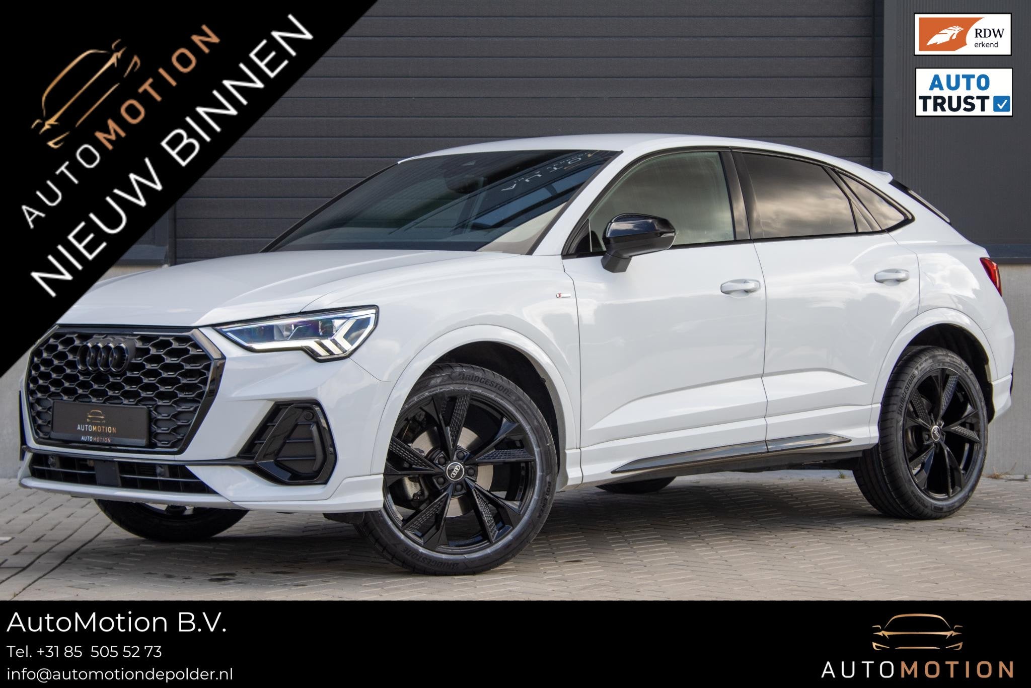Audi Q3 Sportback 35 TFSI Sline 20 INCH CAMERA MATRIX KEYLES, Auto's, 15 km/l, 4 cilinders, 1505 kg, Leder en Stof
