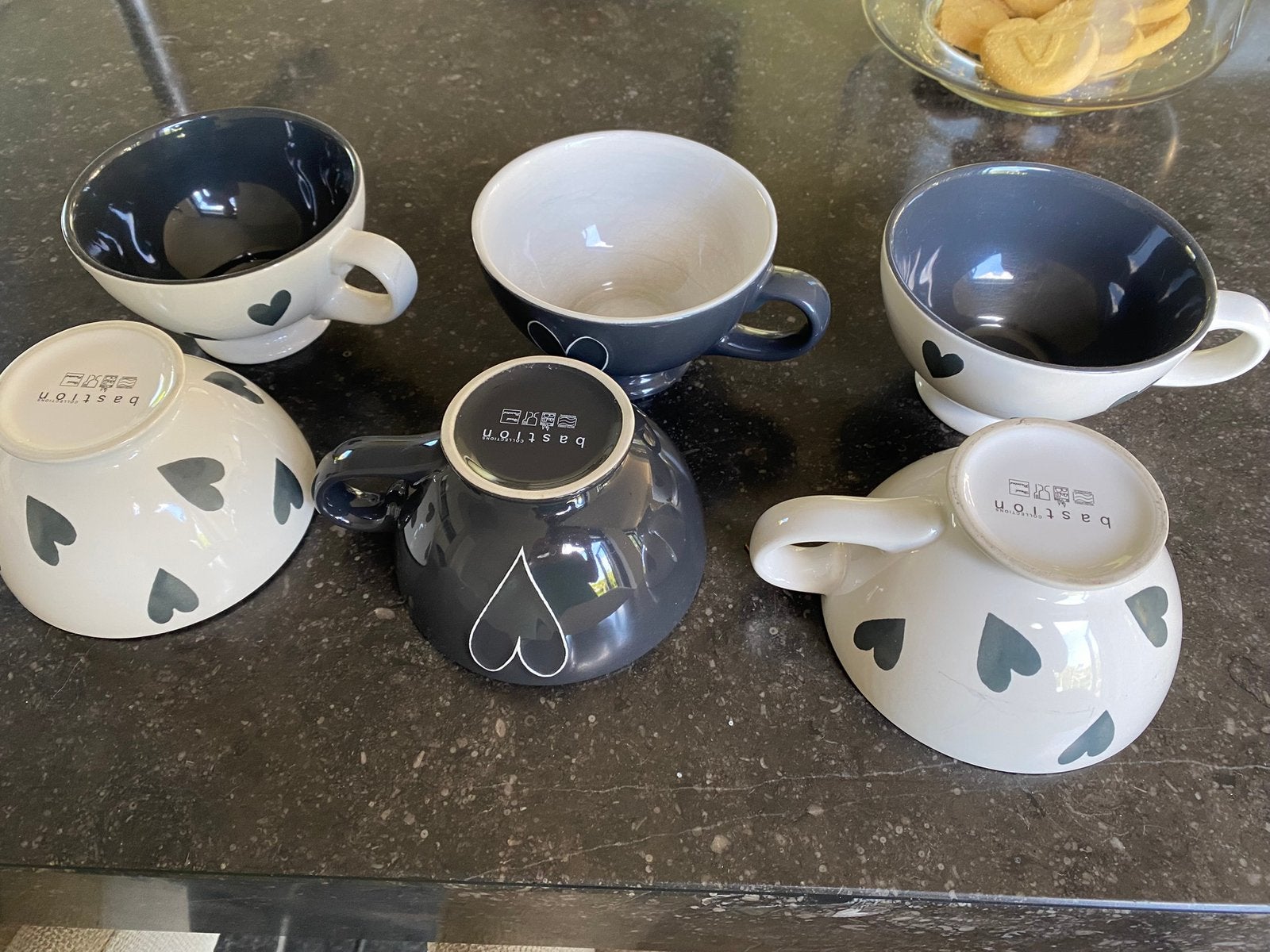 Bastion Collections Kopjes met Hartjes - 6 stuks, Keramiek, Ophalen of Verzenden, Zo goed als nieuw, Overige stijlen