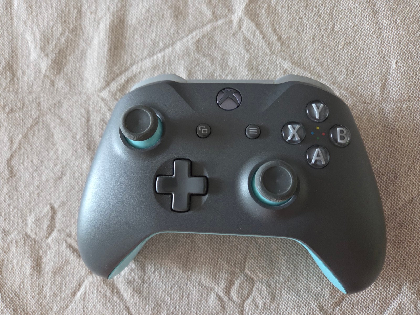 Xbox One Controller - Grijs/Blauw, Gebruikt, Ophalen of Verzenden, Xbox One, Controller