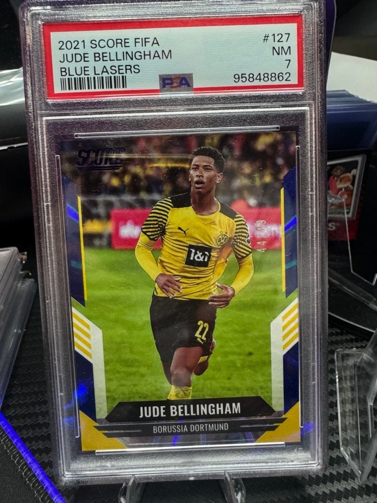 Jude Bellingham Blue Lasers /49 PSA 7, Buitenlandse clubs, Ophalen of Verzenden, Panini, Poster, Plaatje of Sticker