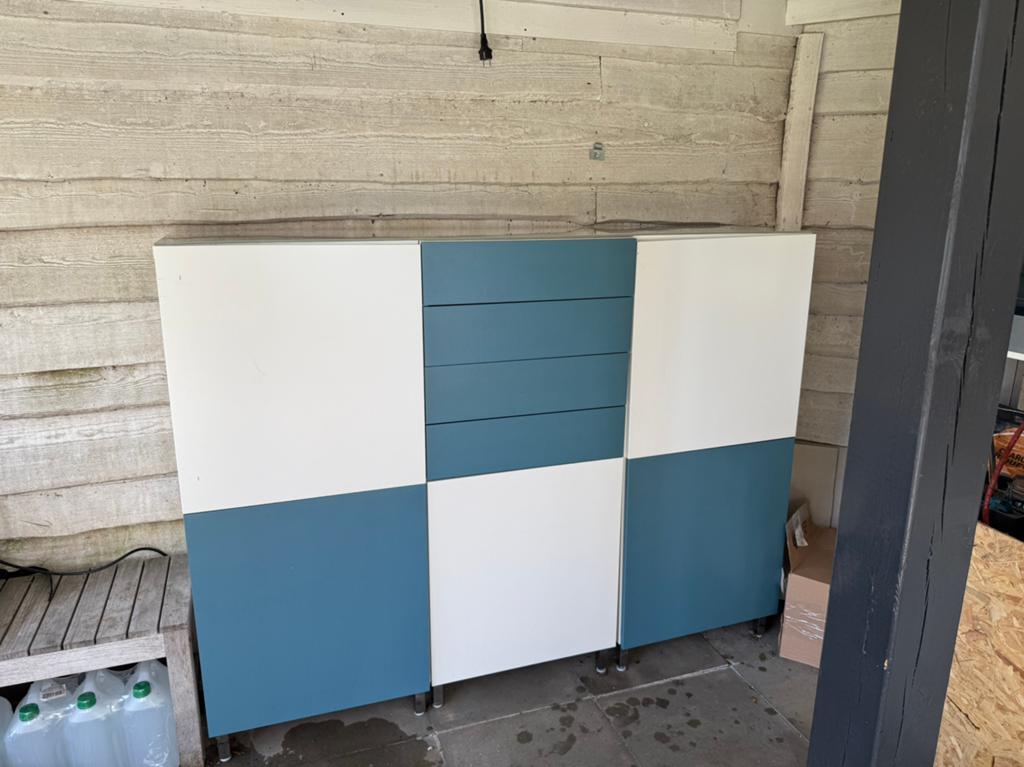 IKEA BESTÅ Kastcombinatie – Moderne dressoir/opbergkast, Gebruikt, Met deur(en), 150 tot 200 cm, Ophalen of Verzenden