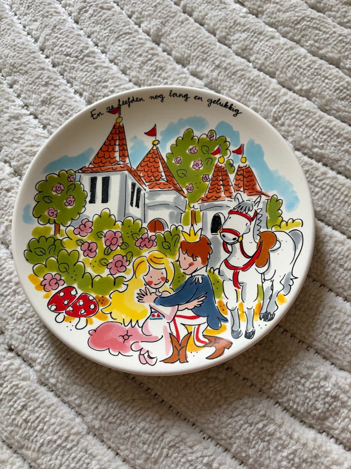 Blond Amsterdam x Efteling bord ‘Doornroosje’ 22 cm, Blond Amsterdam, Ophalen of Verzenden, Zo goed als nieuw, Bord(en)